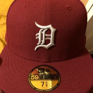 Men’s New Era 7 5/8 Detroit Tigers Maroon Hat